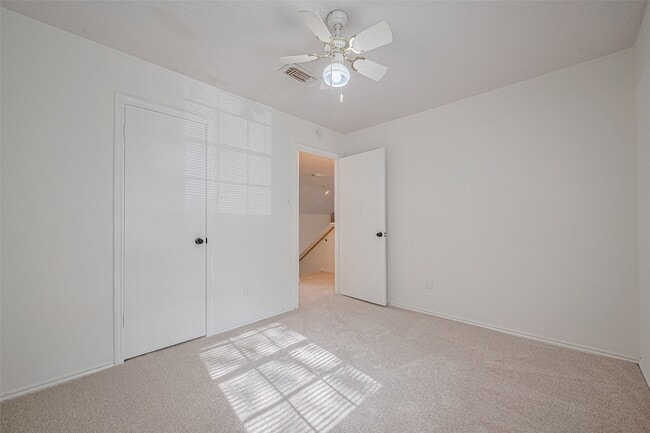 Building Photo - 2107 Creekshire Dr