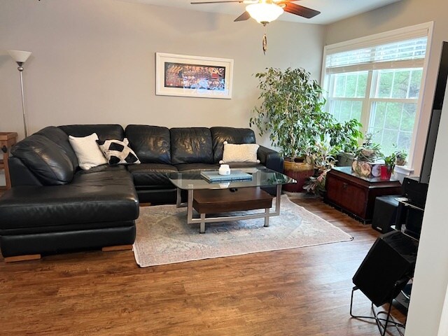 Building Photo - 746 Scotch Way