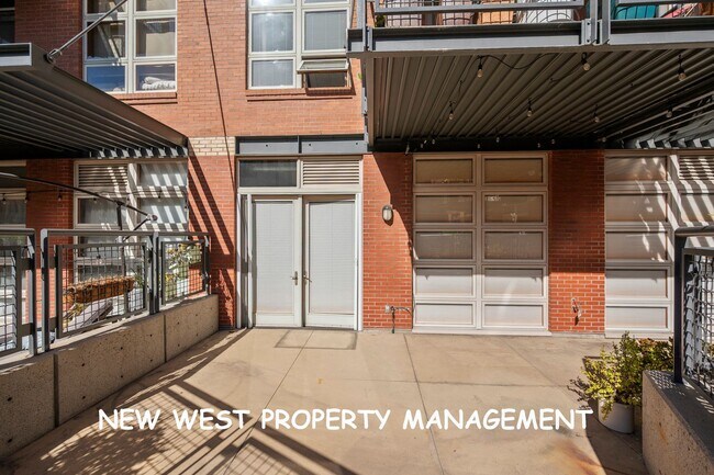 Building Photo - Expansive East Village 2-Bedroom at Parklo...