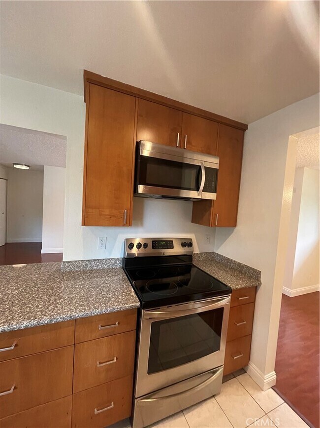 Building Photo - 4714 Park Granada