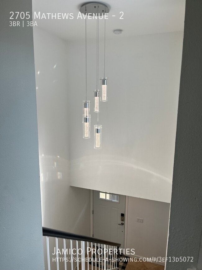 Building Photo - 2705 Mathews Ave