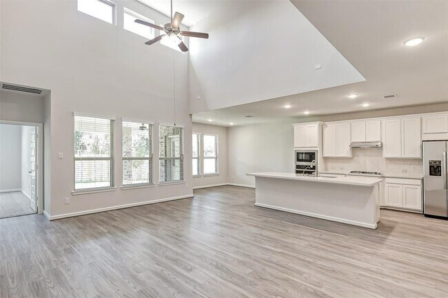 Primary Photo - 85 Fermata Ln