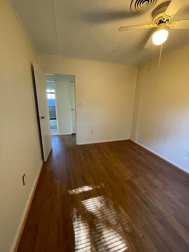 Building Photo - 3425 Trolley Line Rd