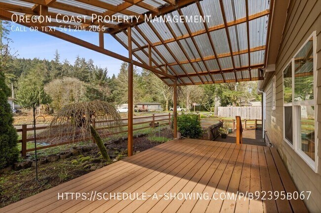 Building Photo - 2347 N Chinook Ln