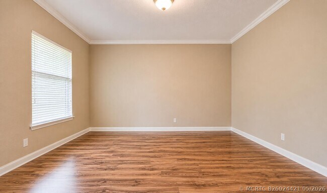 Building Photo - 3945 Torres Cir