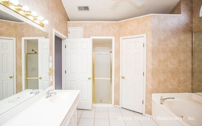 Building Photo - 6024 74th St