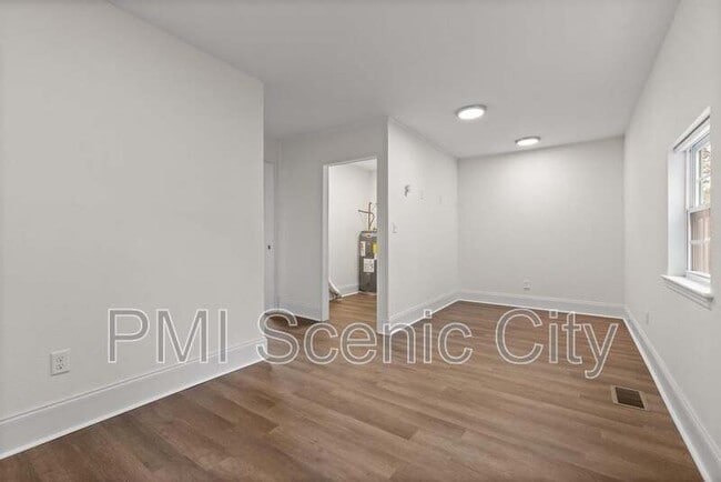 Building Photo - 3919 Weldon Dr