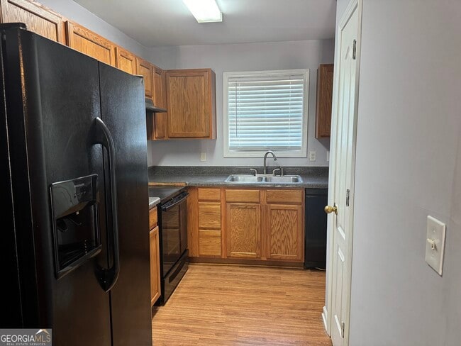 Building Photo - 6516 Snow Bird Ln