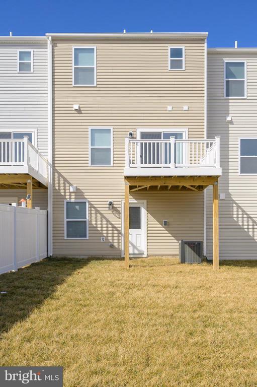 Building Photo - 14 Trotting Rd