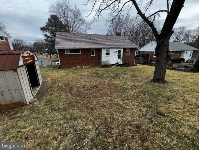 Building Photo - 10502 Glenhaven Dr