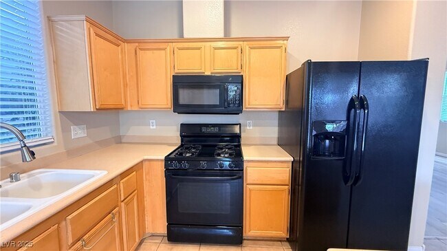 Building Photo - 316 Sonoma Valley St