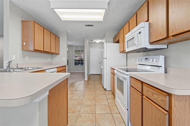 Building Photo - 4810 Landrun Ln