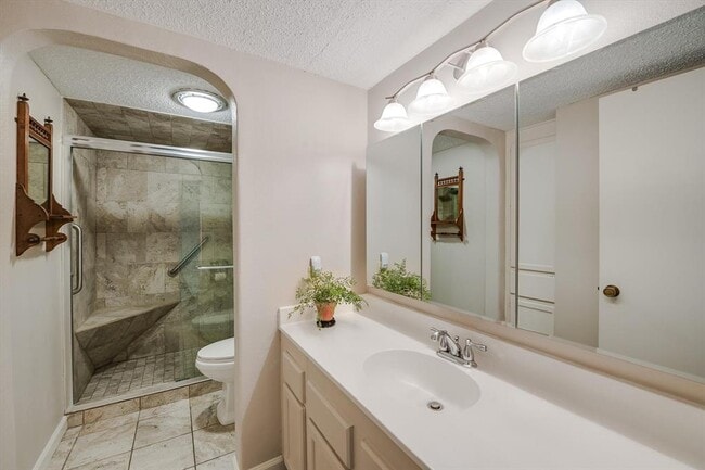 Building Photo - 15 Casa Verde St