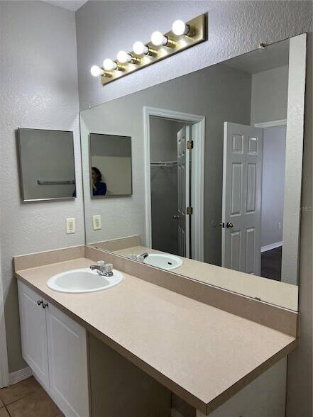 Building Photo - 839 Grand Regency Pointe