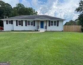 Building Photo - 635 Birchwood Ln SW