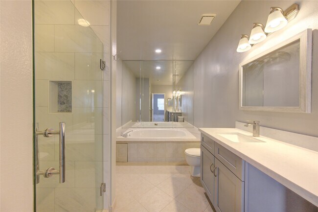 Building Photo - 3050 Holly Hall St