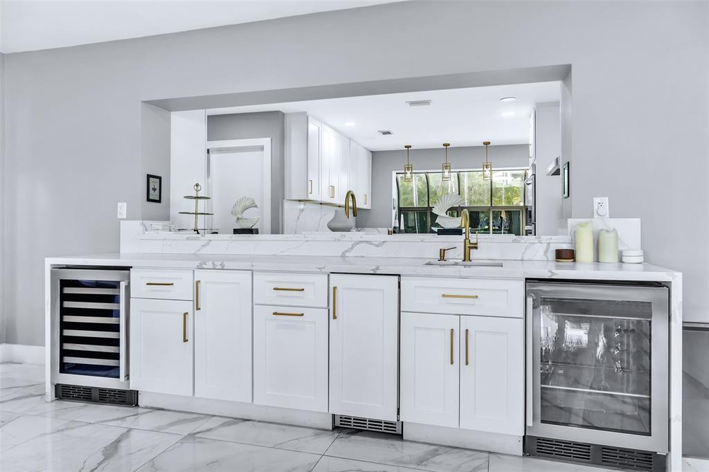 Building Photo - 1030 SW 14th Ter