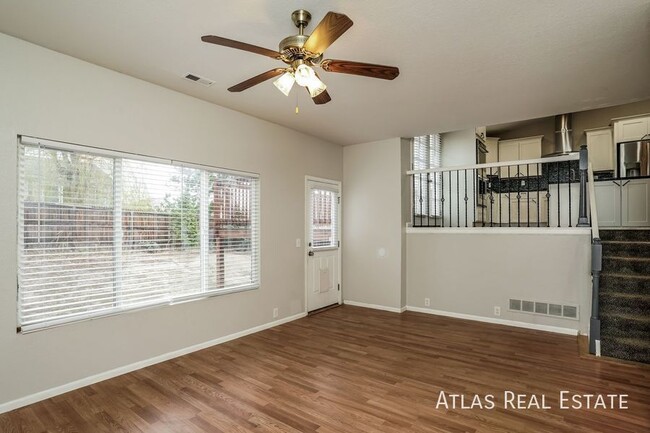 Building Photo - 6472 Sonny Blue Dr
