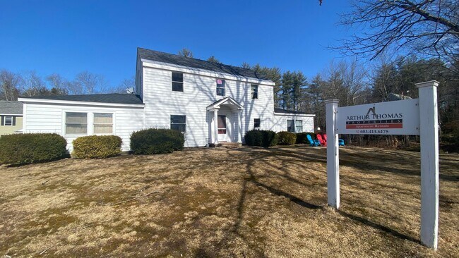 Building Photo - University Student Rental- Available for t...