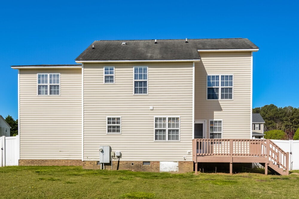 Building Photo - 313 Alder Ln