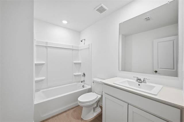 Building Photo - 3609 Oleander Pl