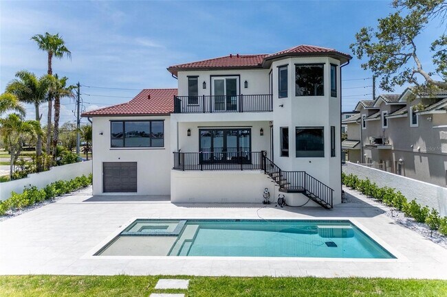 Building Photo - 4 Paradise Ln