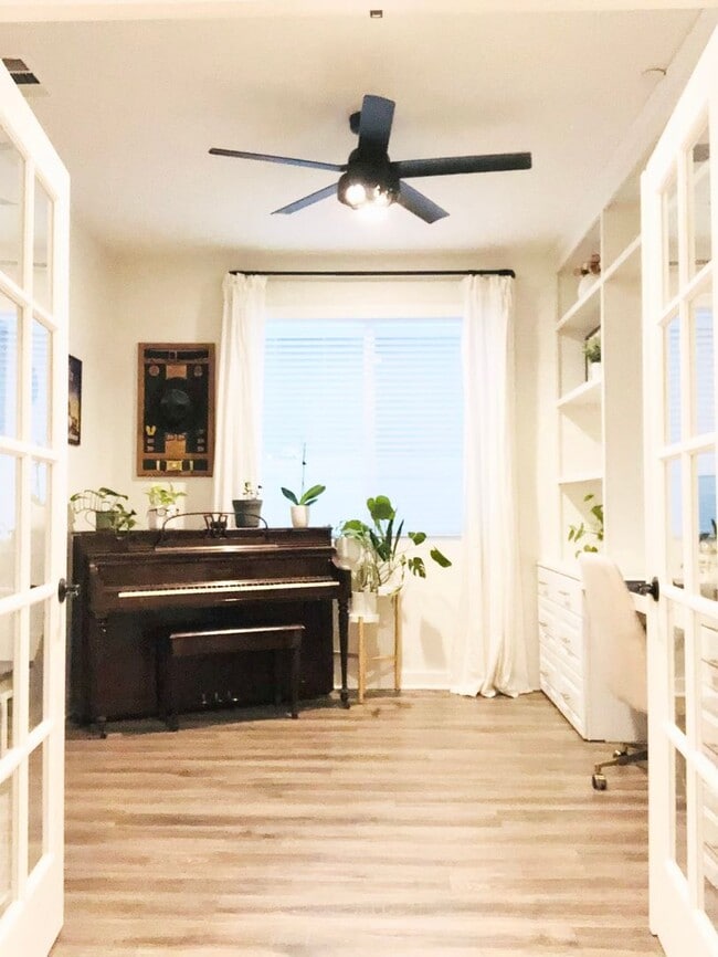 Building Photo - Gorgeous 4 Bedroom Home in West Murrieta