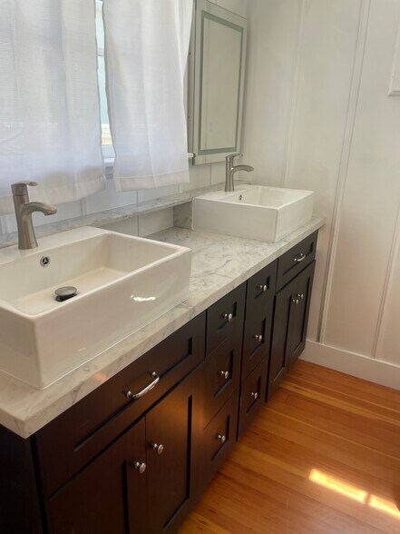 Primary Bathroom - 261 Evergreen Ave