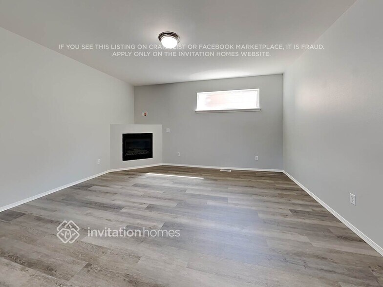 Building Photo - 301 Hawk Ave SW