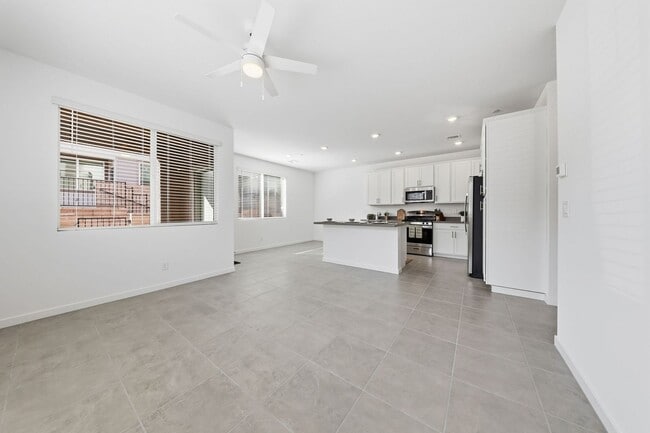 Building Photo - BRAND NEW, NEVER-LIVED-IN Lennar Corner Unit — 4 Bed / 3 Bath with Premium Upgrades!