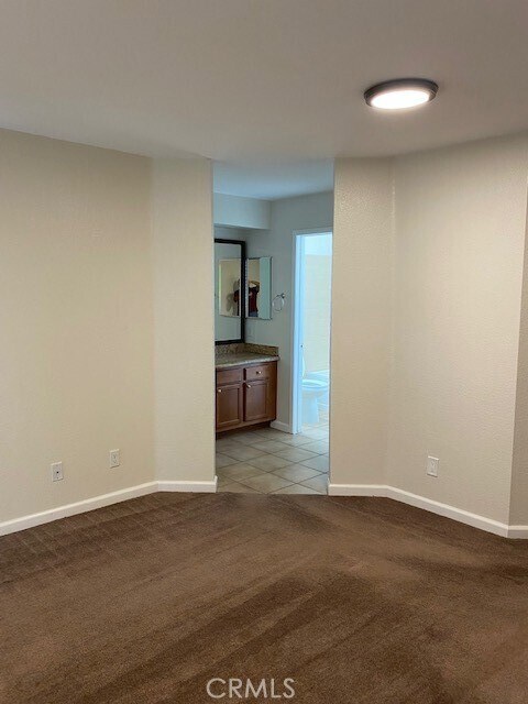 Building Photo - 1027 Vista Del Cerro Dr