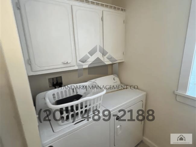 Building Photo - SINGLE FAMILY HOME @ STARKS, ME