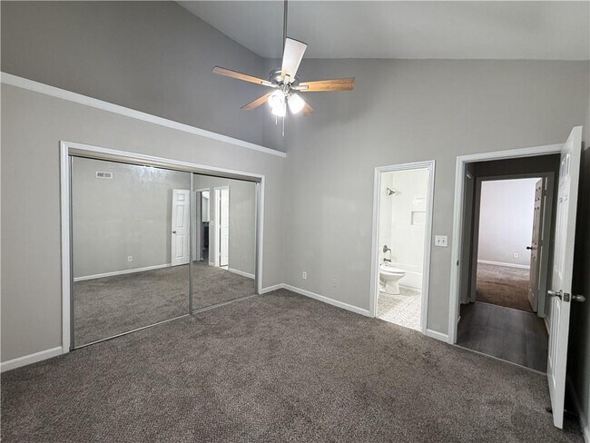 Building Photo - 1101 Sandy Ln Dr
