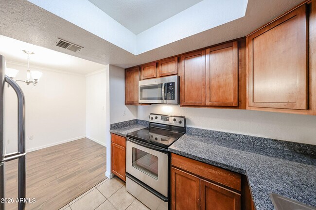 Building Photo - 8250 E Arabian Trail