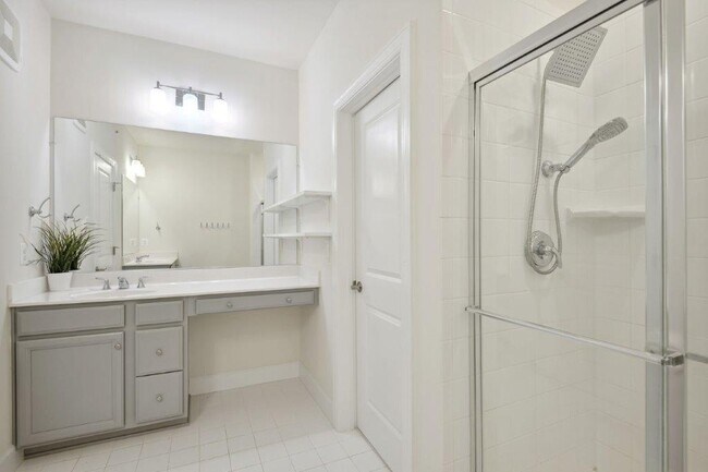 Building Photo - 10340 Ratcliffe Trl