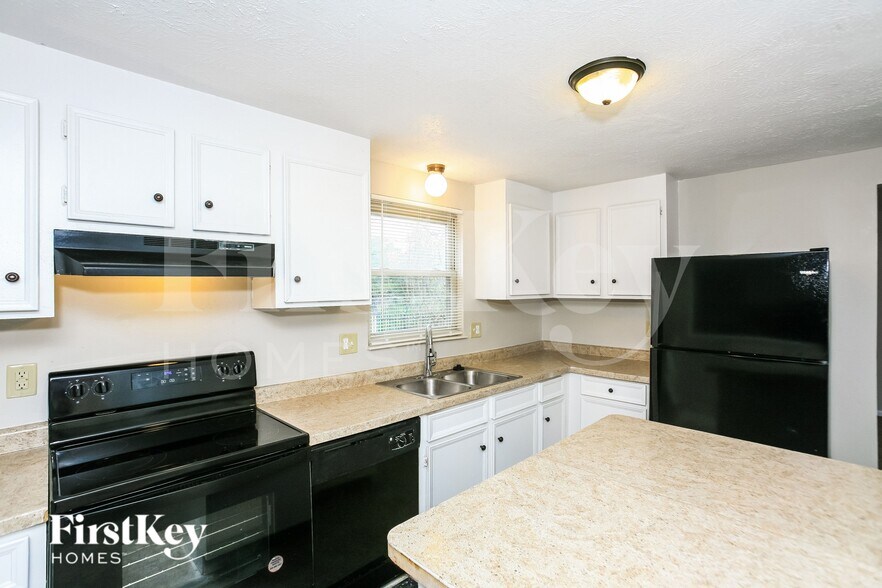 Building Photo - 8307 Autumn Mill Ct