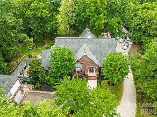 Building Photo - 7914 Gilead Rd