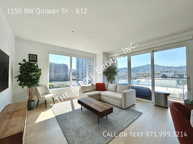 Building Photo - HALF OFF! Vista Condo Available with a View!