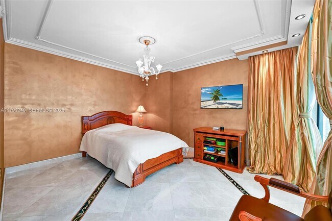 Building Photo - 1800 S Ocean Dr