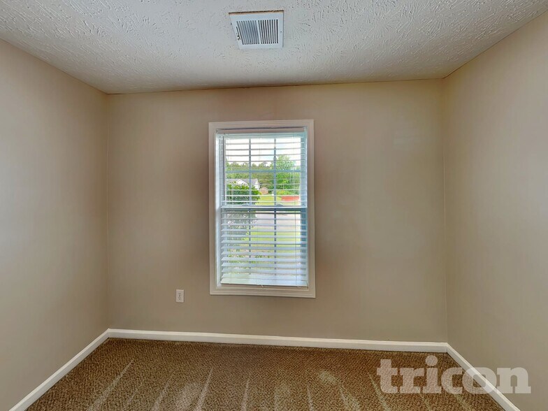 Building Photo - 304 Johnny Ln