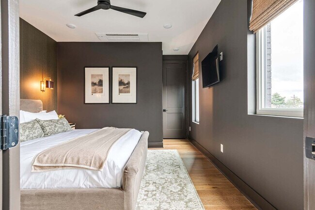 Building Photo - 1117 3rd Ave S