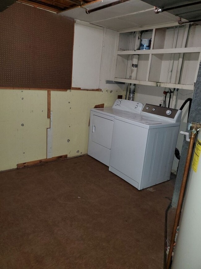 Building Photo - 1230 N Edwards