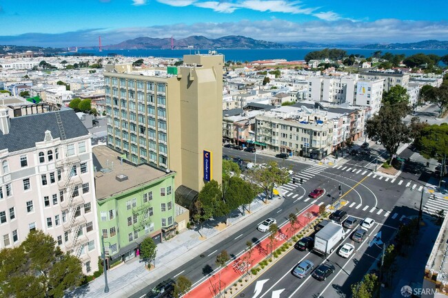 Building Photo - 2725 Van Ness Ave