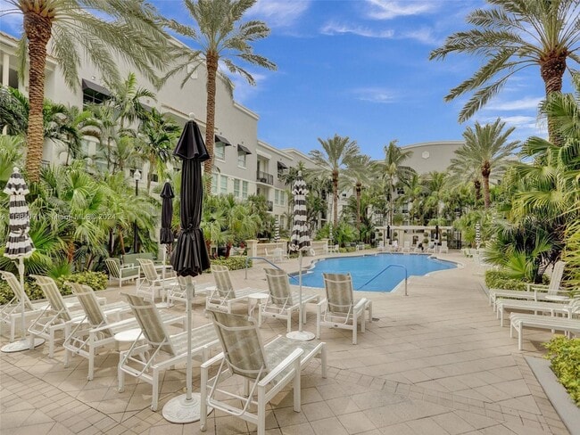 Building Photo - 600 S Dixie Hwy