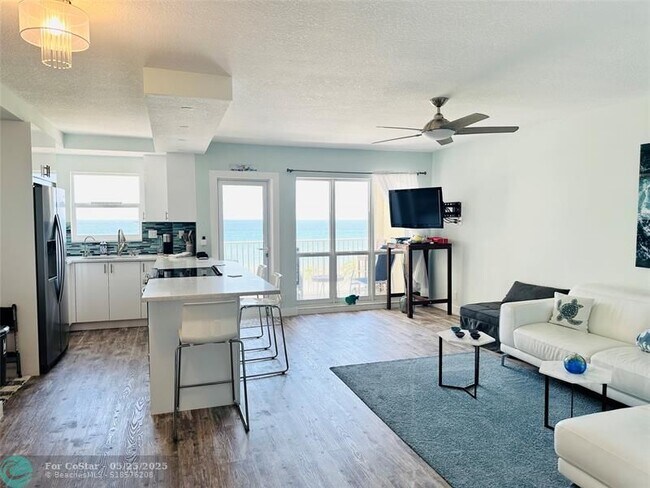 Building Photo - 750 N Ocean Blvd