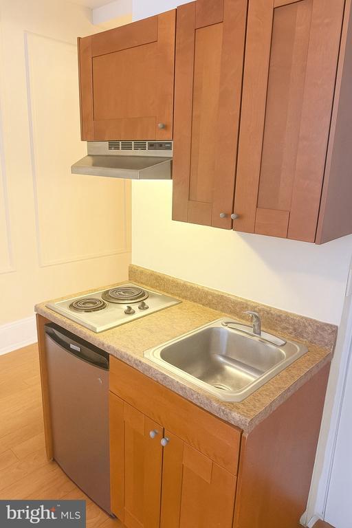 Building Photo - 1324 Locust St