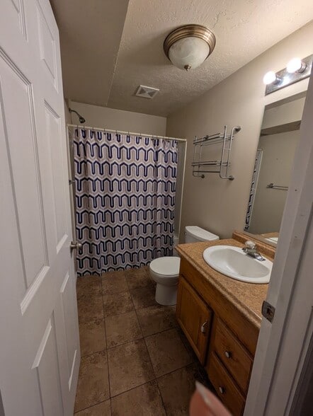 Building Photo - 6389 Elbow River Cir S