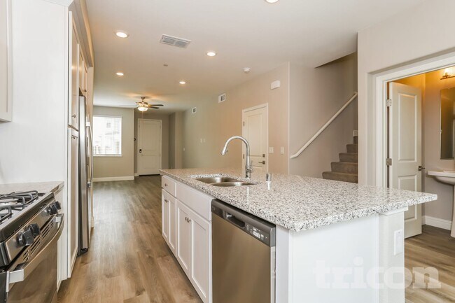 Building Photo - 817 Chisel Ville Ln