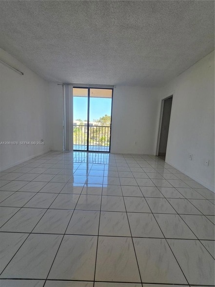 Building Photo - 8600 SW 133rd Avenue Rd