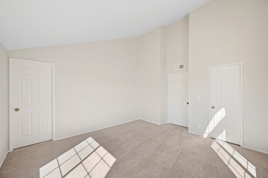 Building Photo - 1030 Ruberta Ave